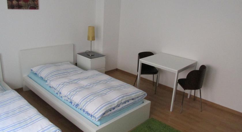 Apartments Mayen Cameră foto
